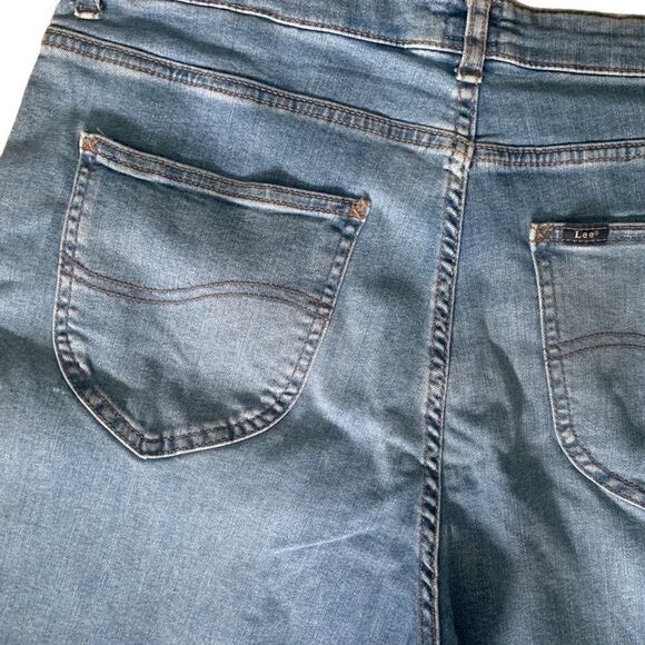 Lee Heritage Light Wash High-Rise Distressed Kick Flare Jeans Size 18M - Picture 7 of 12